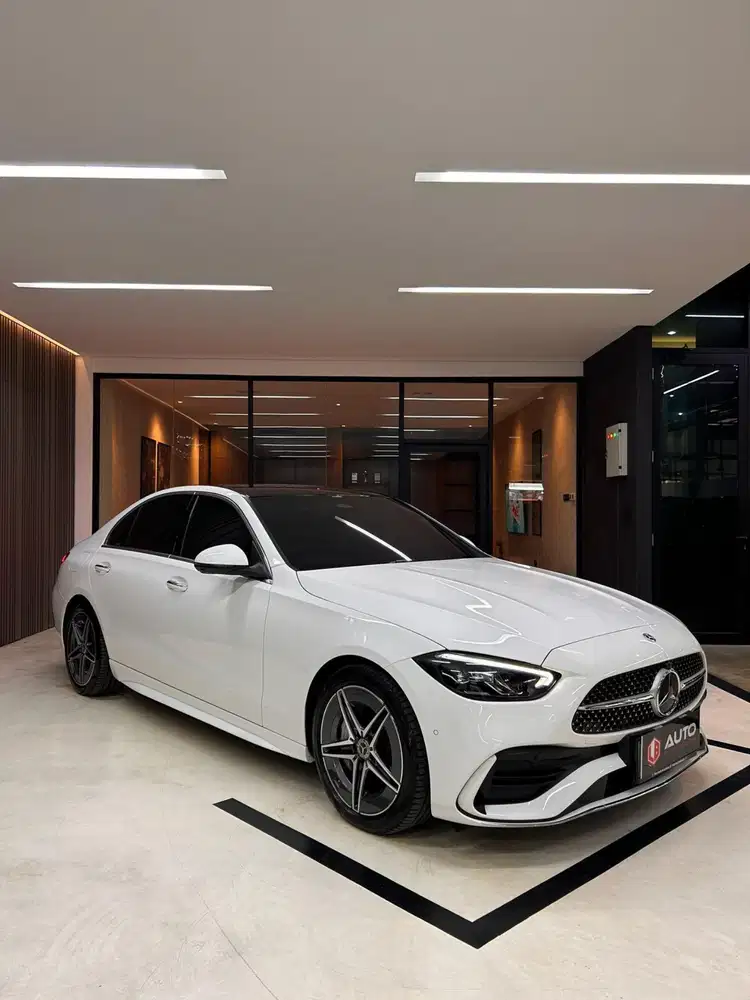 Mercedes Benz C300 AMG 2025 Mercy Km900perak Putih Nik 2024 D1123ALX