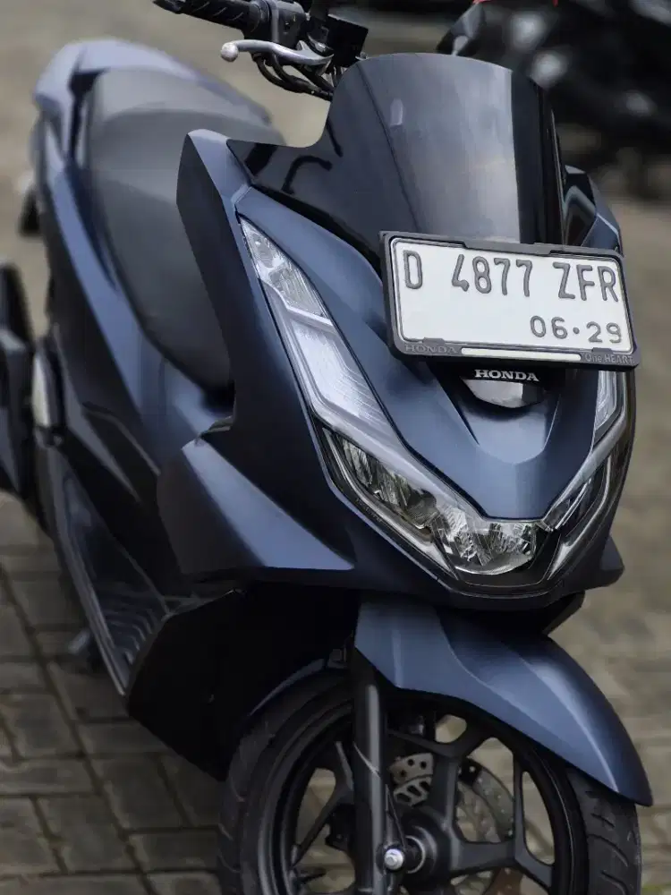 HONDA PCX 160 CBS 2024 KM 6RB PAJAK KABUPATEN