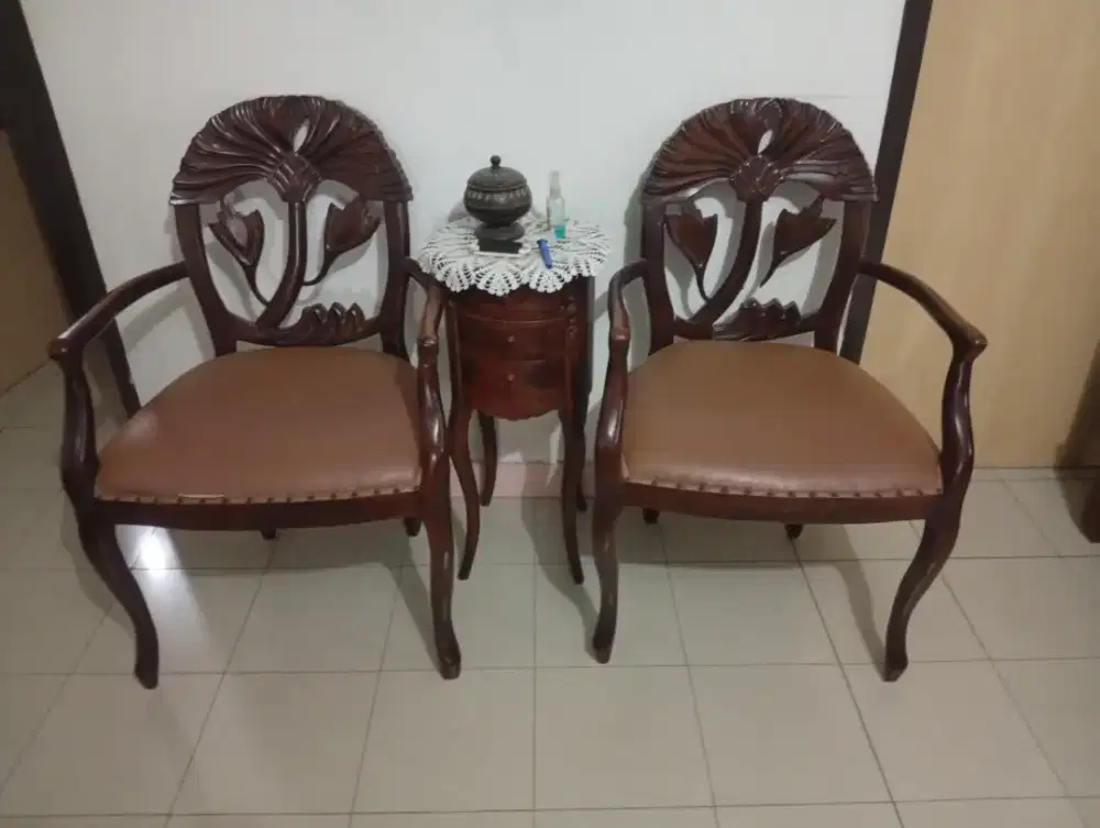 Kursi Santai Meja mungil Jati Tua murahh