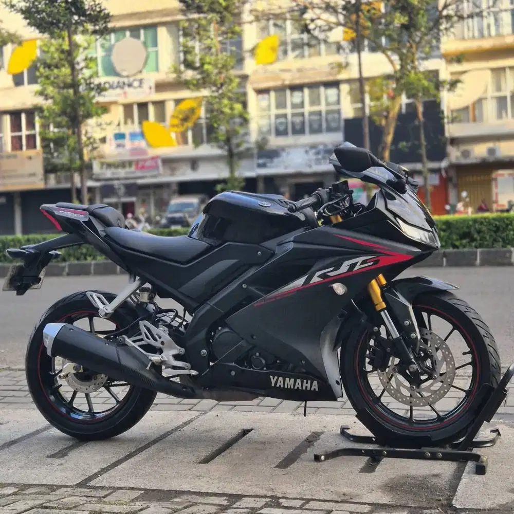 YAMAHA R15 V3 2020 HITAM LOW KM PAJAK HIDUP LIKE NEW