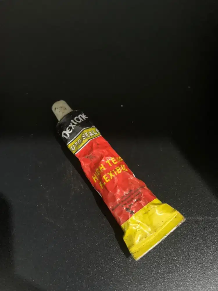 Lem dextone auto sealer