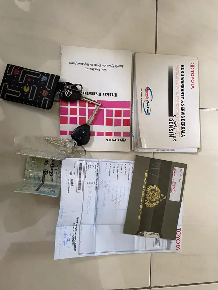 Toyota Kijang Innova 2012 Bensin