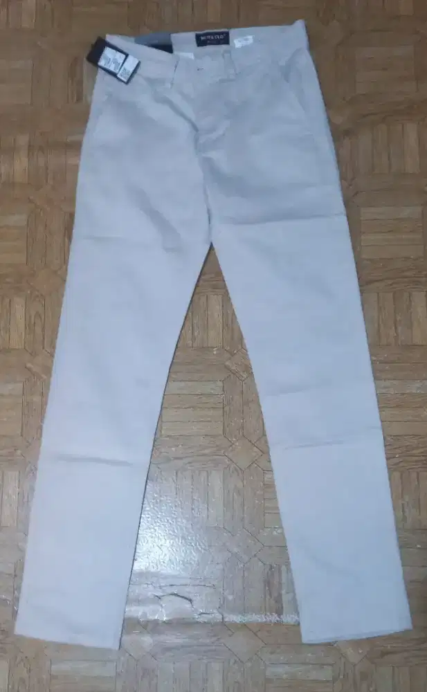Celana Chino Men&Clo