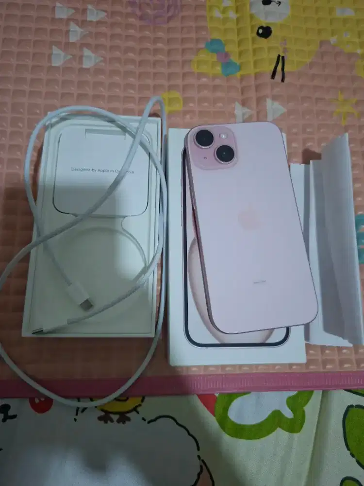 Iphone 15 128gb Pink Garansi resmi ibox baru pakai 3 hari