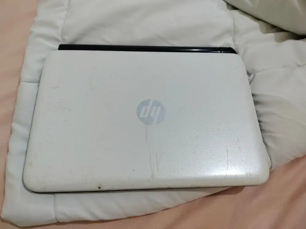 Laptop Mati Total merk HP Pavilion 10.1 in touch screen