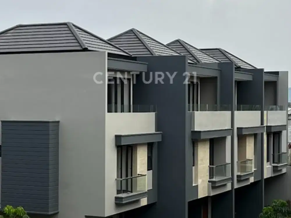 RUMAH CLUSTER MEWAH FULL FURNISHED LOKASI STRATEGIS JAKARTA BARAT