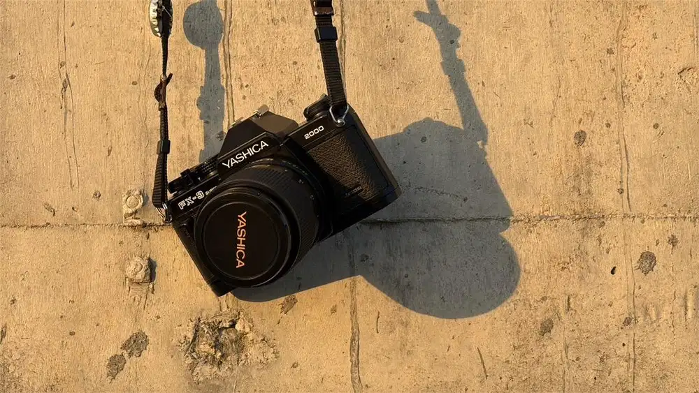 Kamera Analog Yashica FX-3 Super 2000