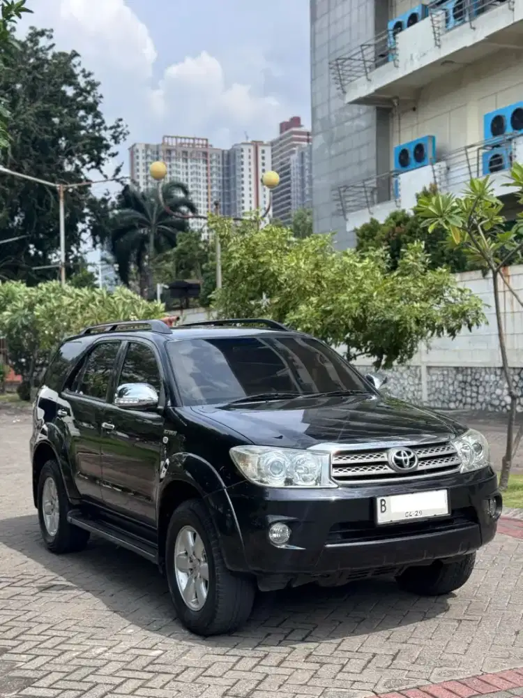 Toyota Fortuner 2.7 Bensin 2009