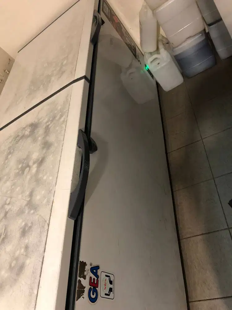 2 unit Chest Freezer ghea
