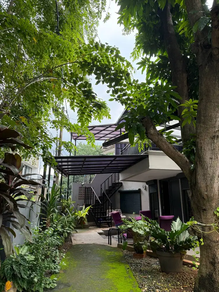 Komplek sebelah MRT Lebak Bulus park and ride 15 menit ke MRT