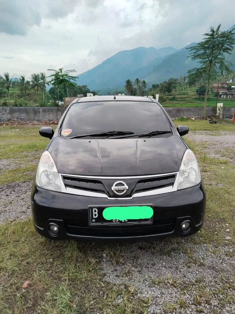 Dijual Mobil Nissan Grand Livina Th 2011 pajak panjangggg gresssssss