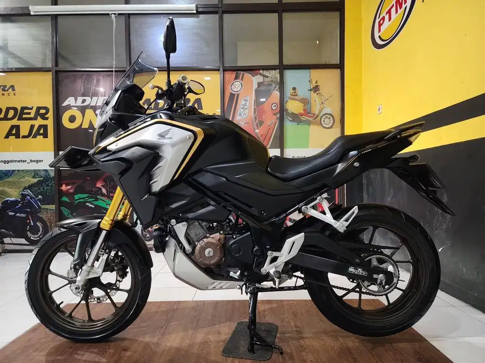Jual cash kredit cb 150 x unit cakep