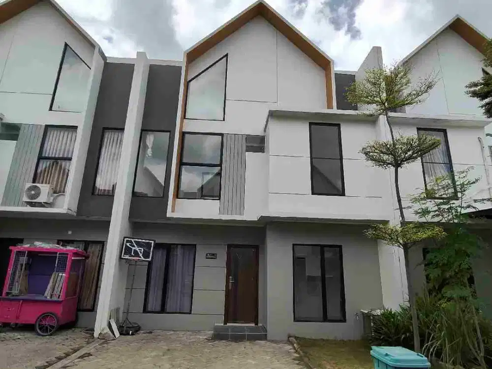 Disewakan rumah eastern park ada AC, Grand Eastern Surabaya timur