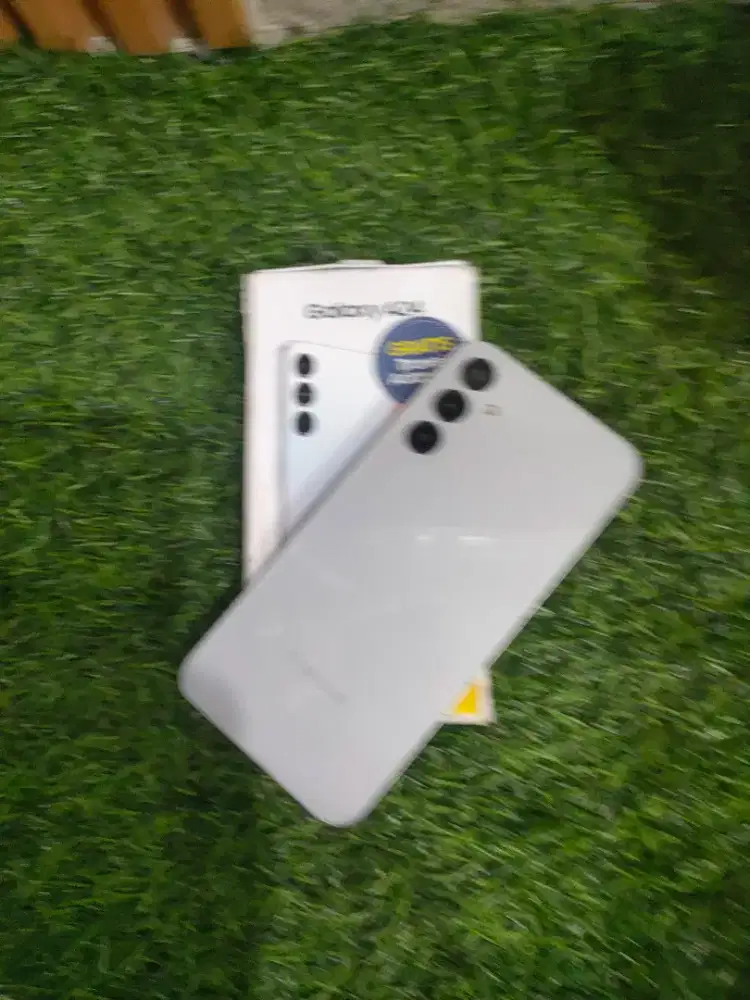 Samsung a24 8+8/128 fulset mulus Termurah