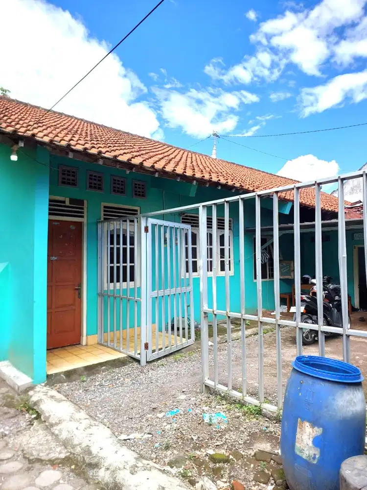 Kos 9 Kamar dekat Kampus UGM dan Rumah Sakit Dr. Sardjito