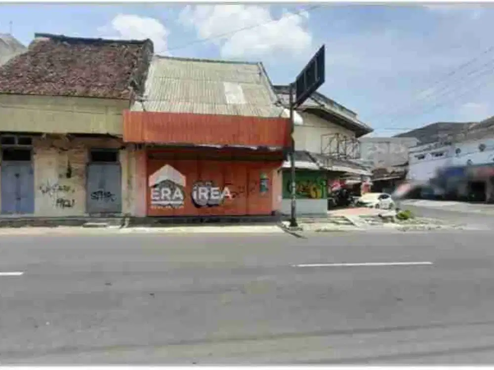ruang  usaha dijual  solo area pasar gede