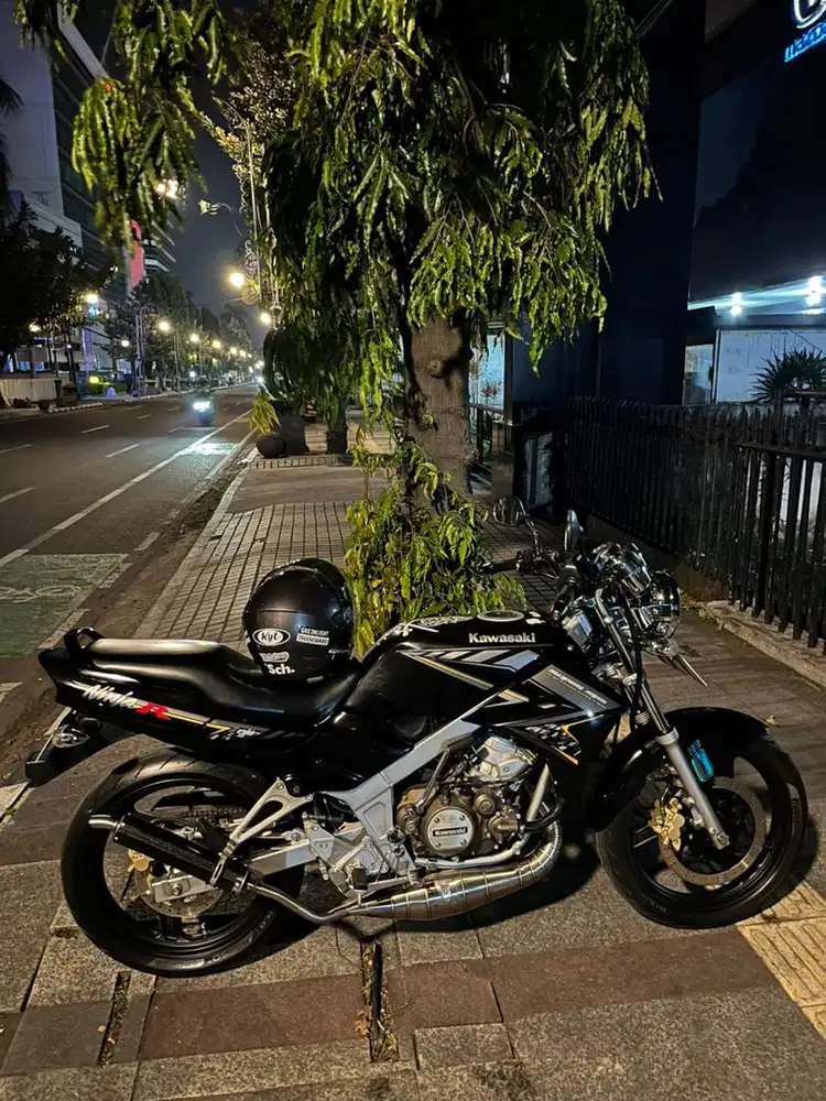 motor kawasaki ninja r