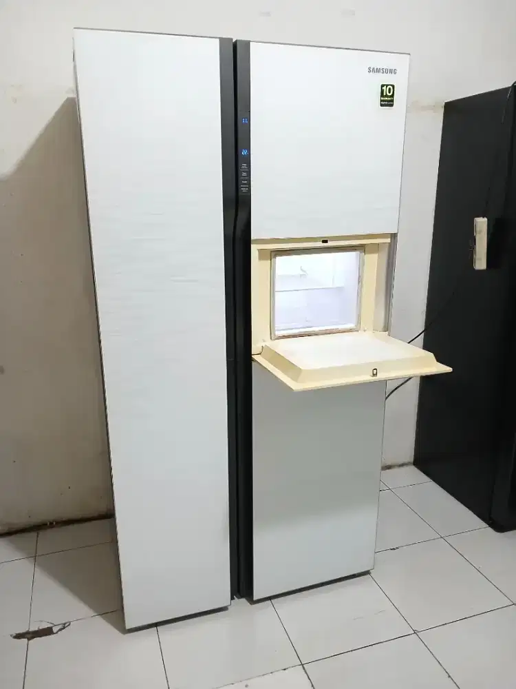 Dijual kulkas 2pintu side by side merk Samsung normal