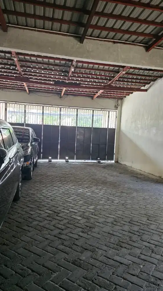 Dijual Ruko+Gudang Dekat MERR SHM 3,5 Lt LT 691m²