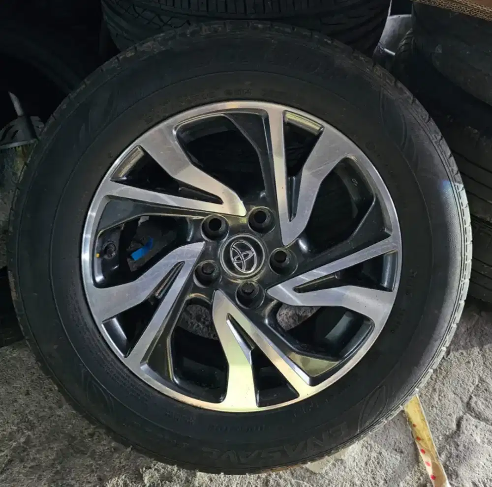 Velg OEM Innova Reborn Facelift R16 PCD5x114.3 Grey Polish. Ban Bonus