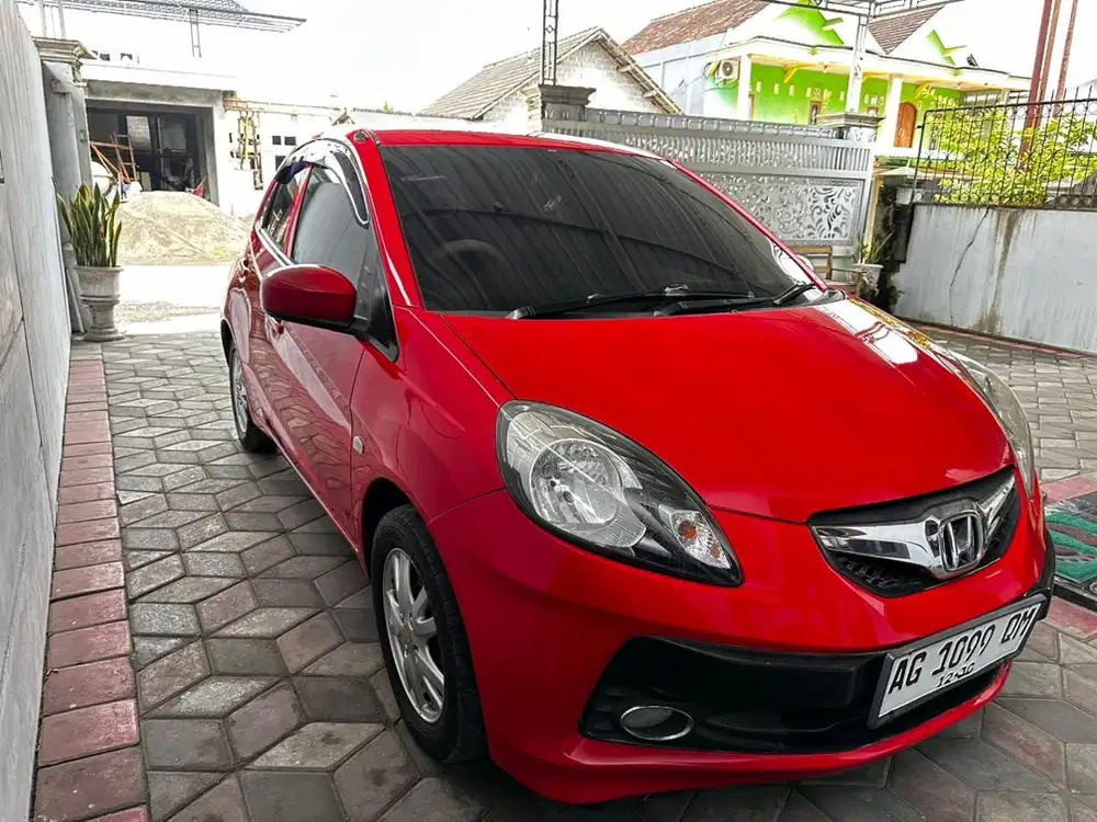 Brio merah 2014 E satya manual mt 1.2