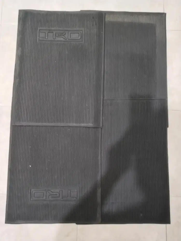 jual 4 karpet mobil universal