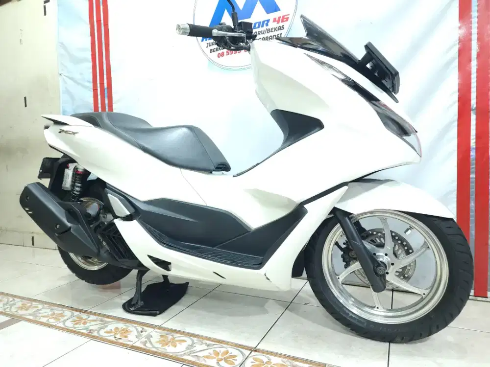 HONDA PCX 160 ABS TH 2022 FULL ORISINIL 99% KAYA BARU LOW KM 8K