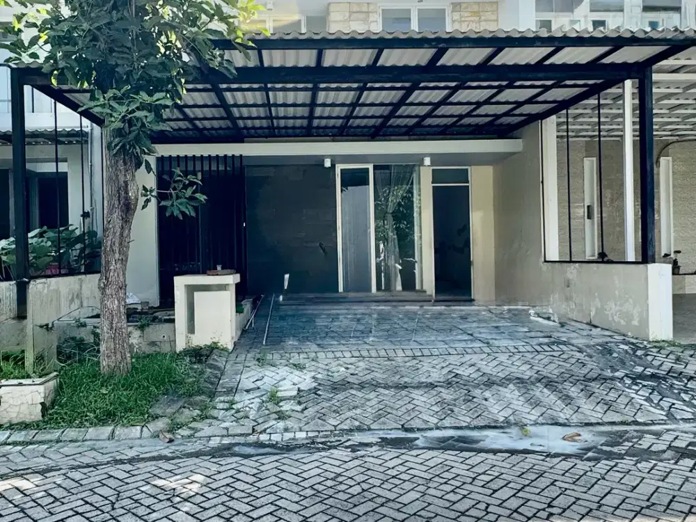 DISEWAKAN RUMAH ROYAL RESIDENCE 2LT 4KT SEMI FURNISH DEKAT TOL PAKUWON MALL