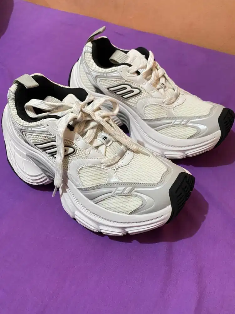 BALENCIAGA ORIGINAL UK 43