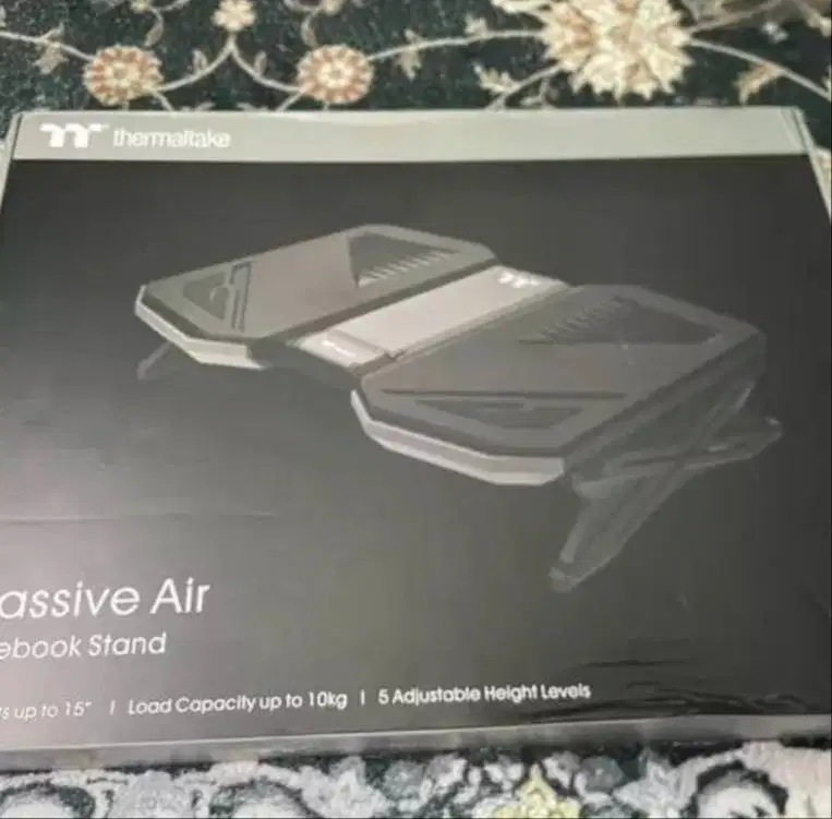 THERMALTAKE Massive Air Notebook Stand