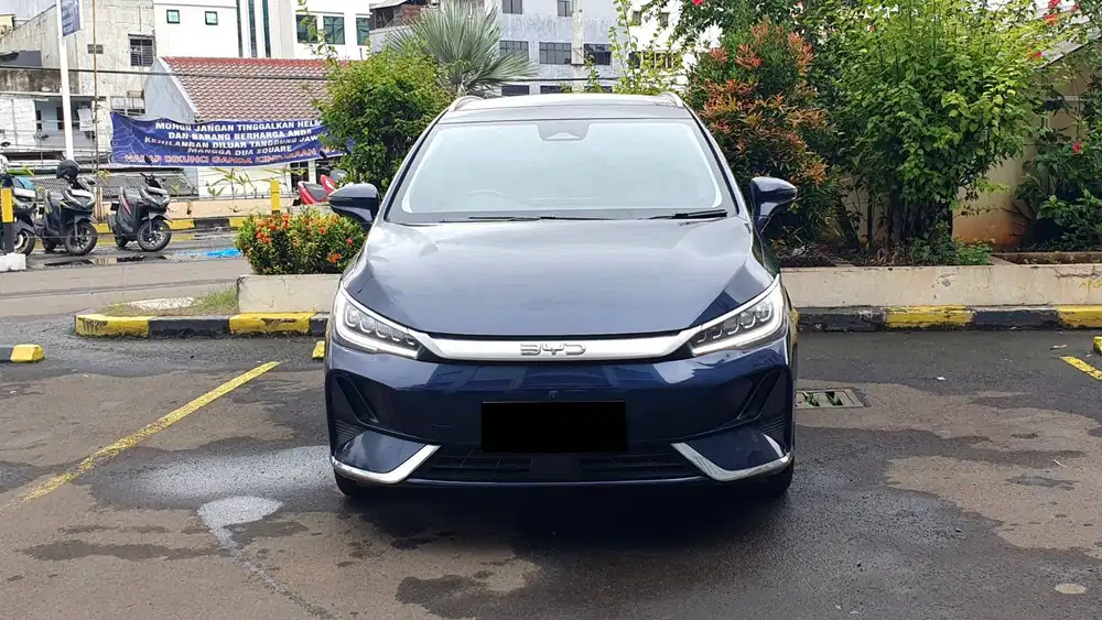 BYD M6 M 6 Superior 7 Seater EV AT Quartz Blue 2024 Pemakaian 2024