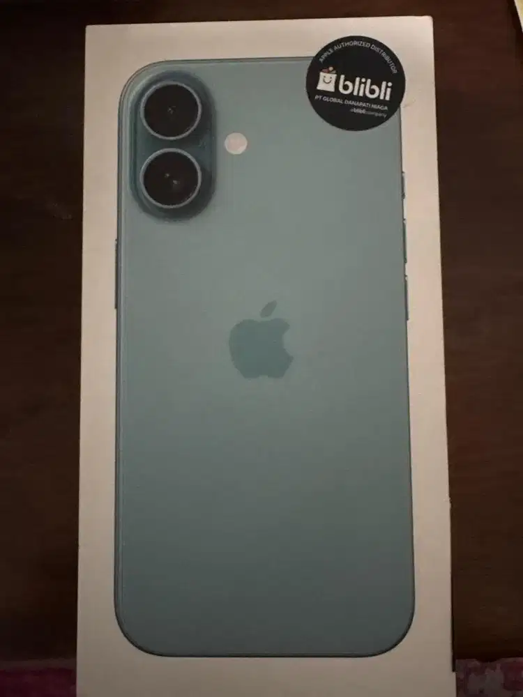Iphone 16 Basic 128 gb ex blibli - pemakaian 2 minggu