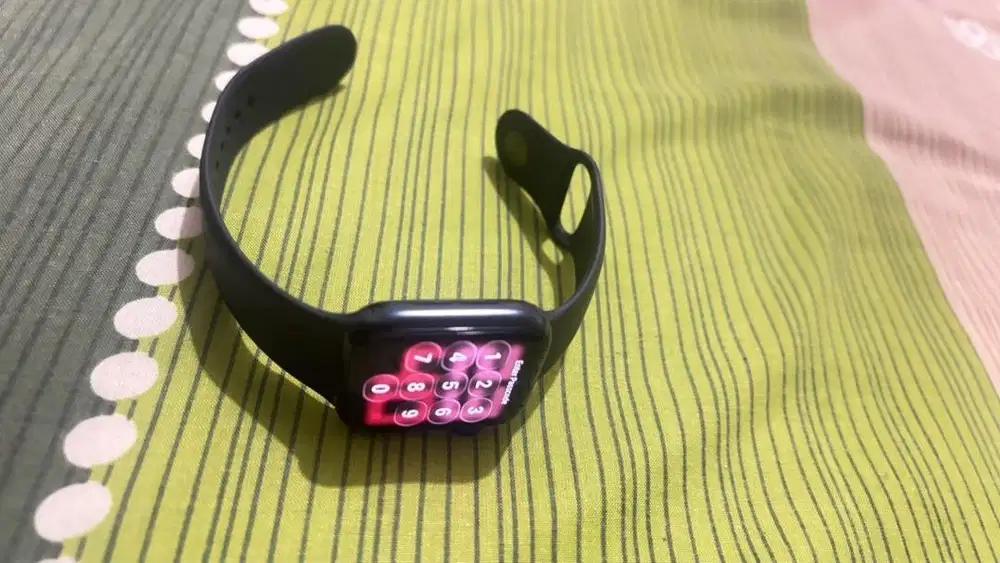 Apple watch SE 2 2023 40 mm Midnight bekas