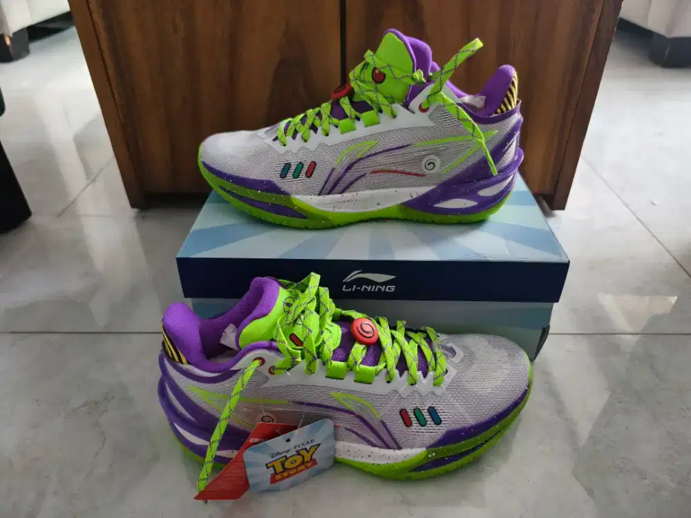 Li-Ning Liren 6 ( Toy Story Buzz Light Year )