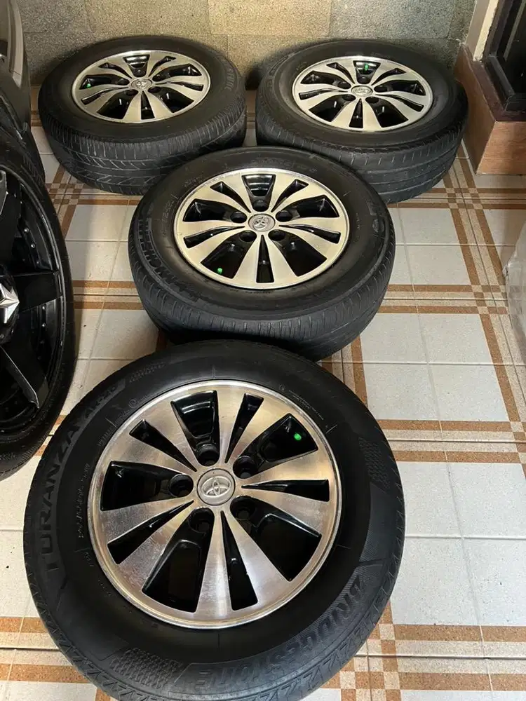 Velg R15 Innova Luxury