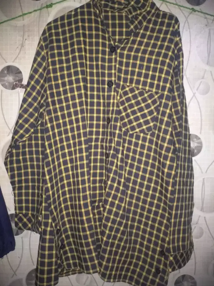 Kemeja kotak dewasa