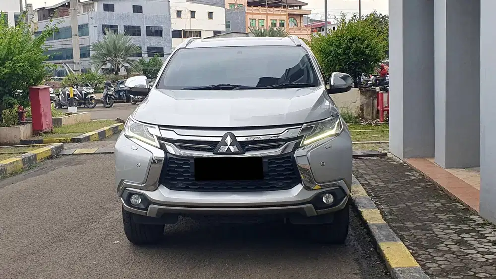 Mitsubishi Pajero Sport Dakar 2.4 Diesel Sunroof 2022 Like New Record