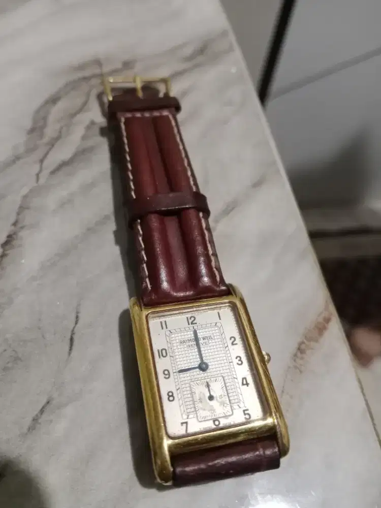 Raymond weil, waterresistant Swiss made 9831