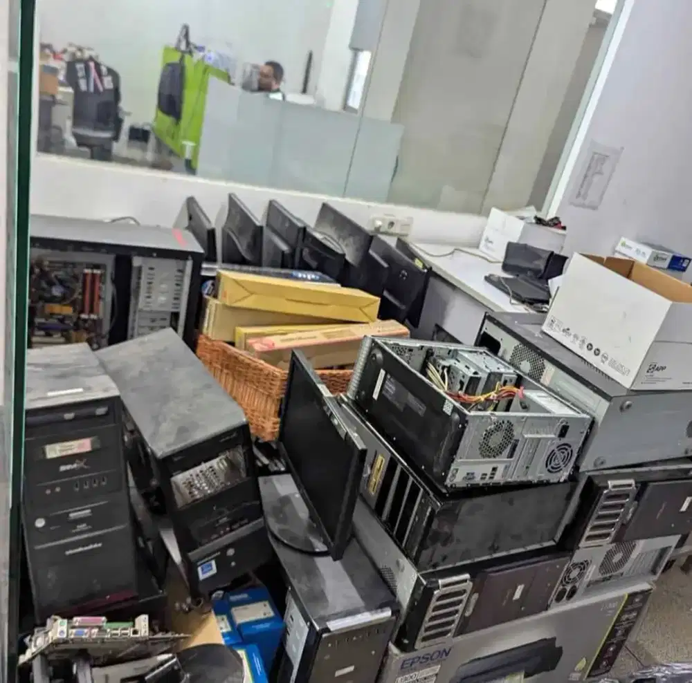 DI BELI ELEKTRONIK AC RONGSOK RUSAK DLL TAWARKAN