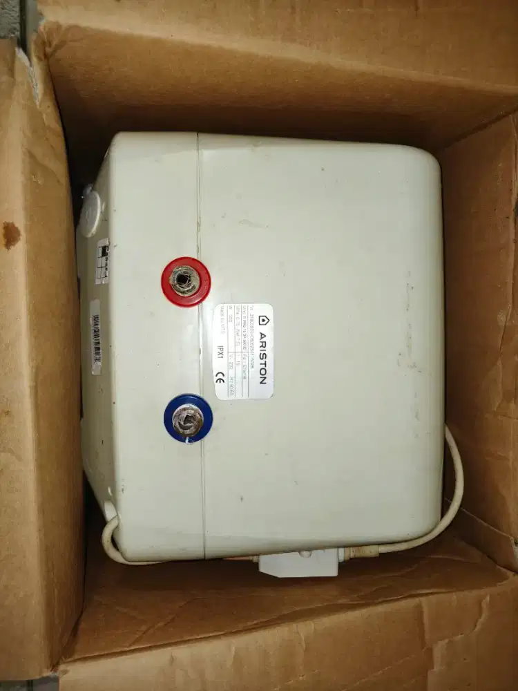 Water heater listrik Ariston