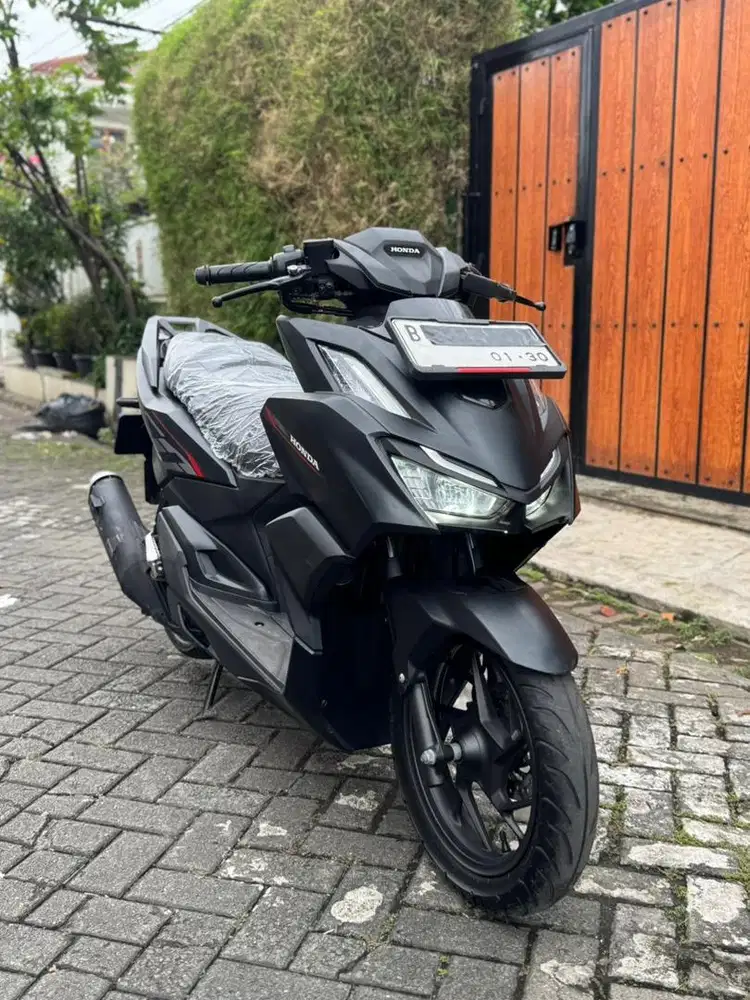 KM 120 PERAK! HONDA VARIO 160 CBS 2025 NIK 2024 PAJAK JANUARI 2026