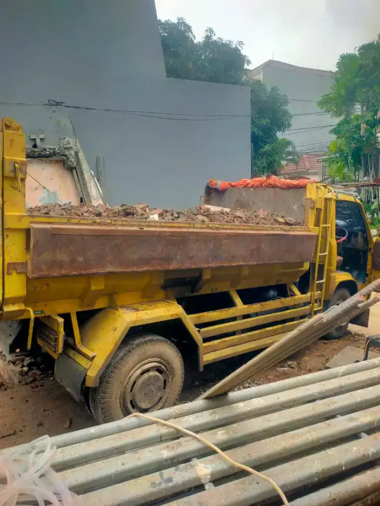 Urugan puing dan buang puing