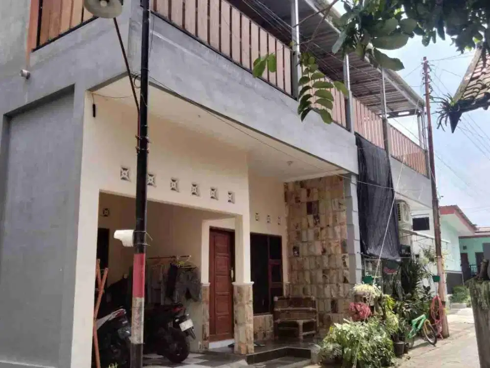 DIJUAL TERMURAH RUMAH INDUK KOST DIMONJALI  DEKAT KAMPUS UGM SLEMAN