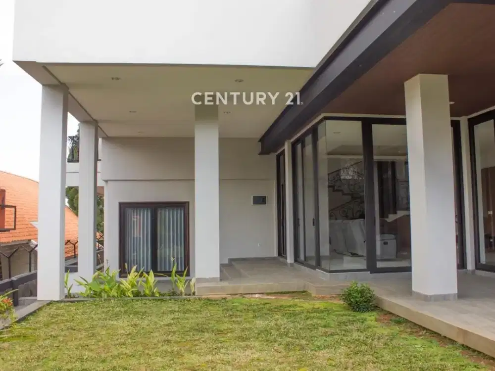 Rumah Mewah Furnished Main Road Resor Dago Pakar