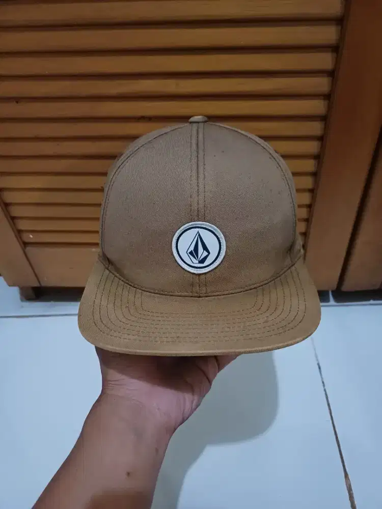 Topi Snapback Vans Classic