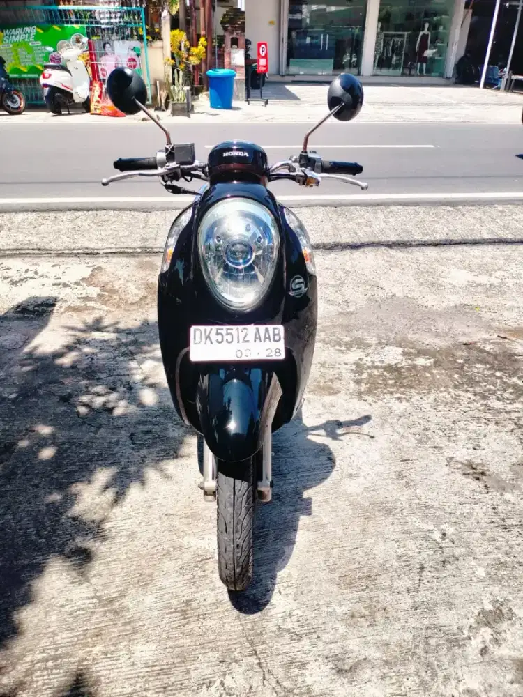 Scoopy 2016 hitam Deva motor