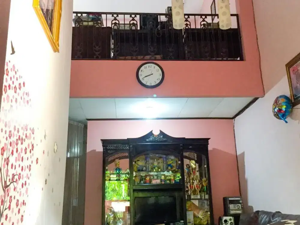 Rumah 2 LANTAI DI perumahan dekat lia galaxi ( galaxi bekasi)