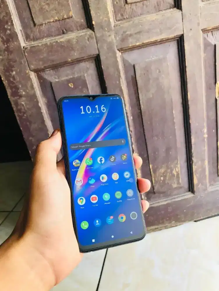 VIVO Y20 (4/64) Hp+Casan , Nominus.