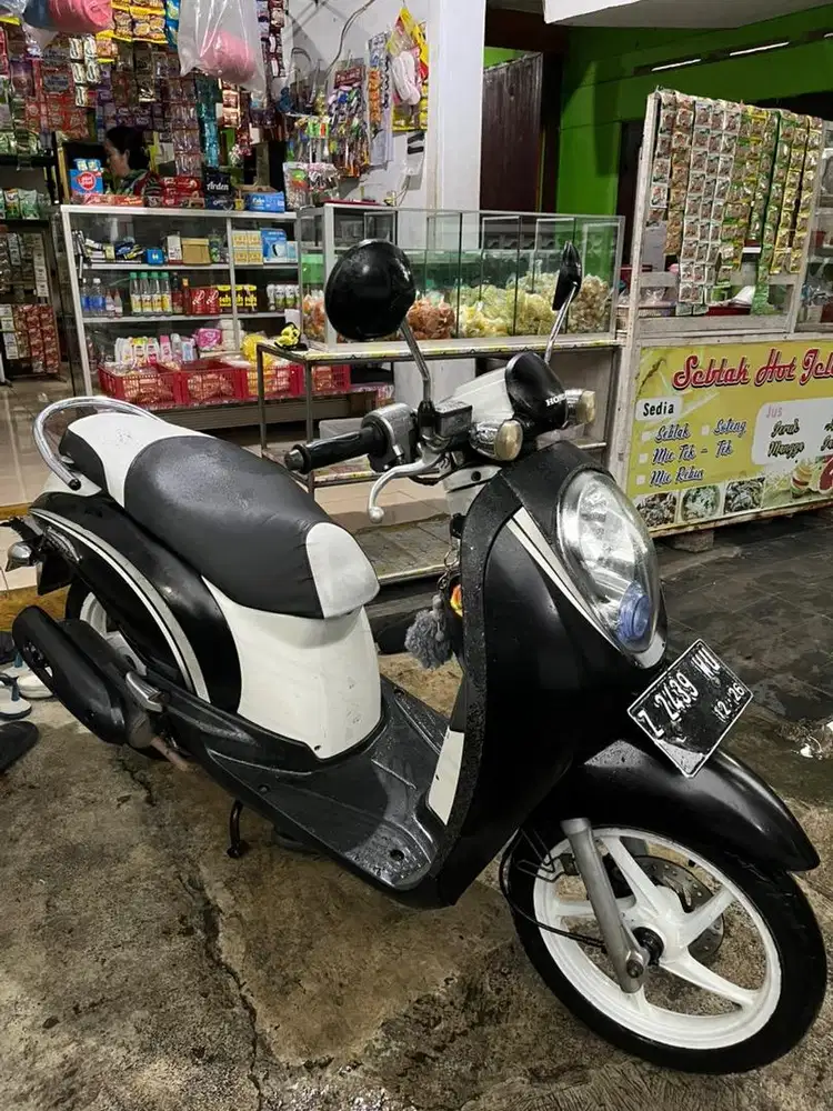 Scoopy karbu 2010 plat z ciamis pajak panjang full original