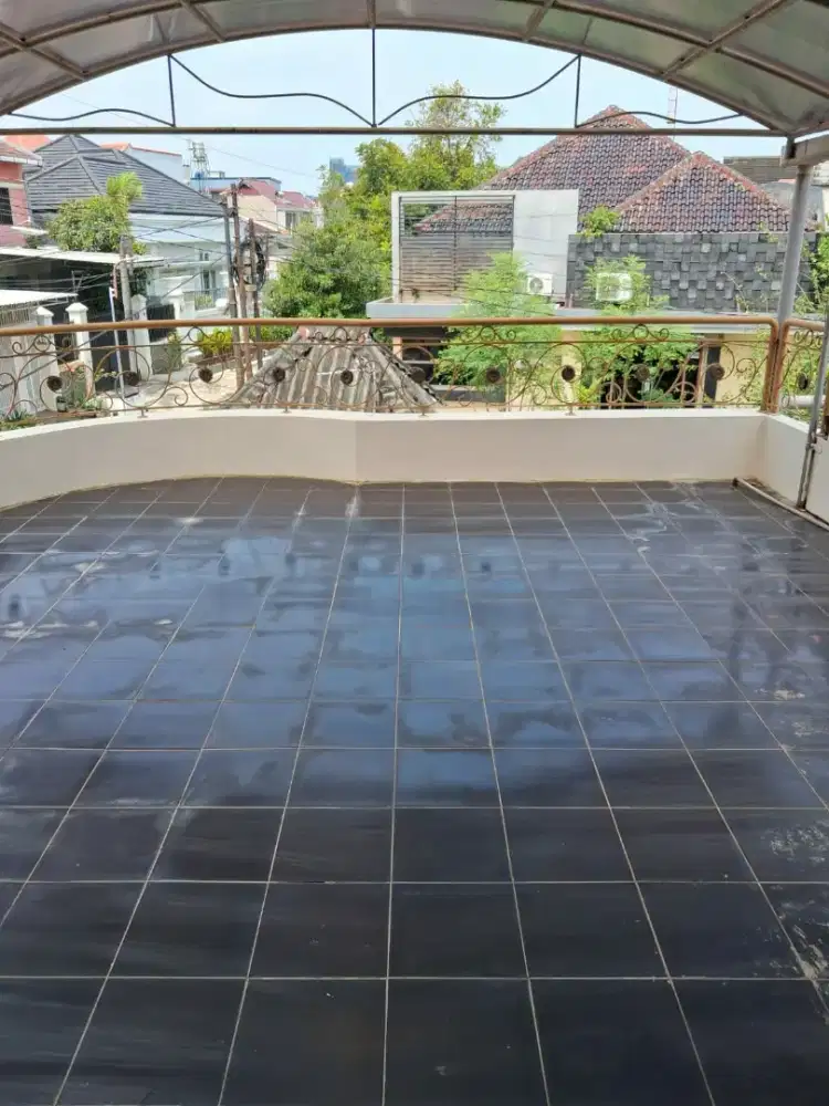 Dijual rumah ready tengah kota di Jl Halmahera Semarang Timur